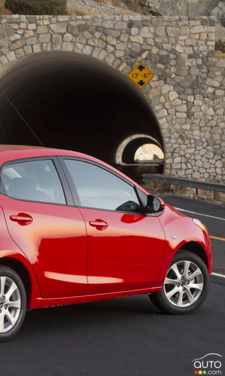 2014 Mazda2 Review